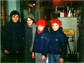 Fotografía de 4 personas sin identificar