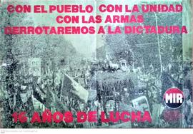 Afiche "Con el pueblo, con la unidad, con las armas derrotaremos a la dictadura"