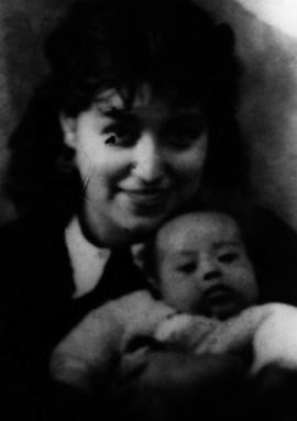 Violeta López y su hijo